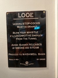 27-06-2025, Bord op de deur van het herentoilet