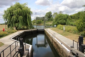 03-07-2025, Houghton Lock, sluisje in de Great Ouse