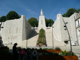 06-09-2025, Uitzicht op : Monument à la Victoire et aux Soldats de Verdun